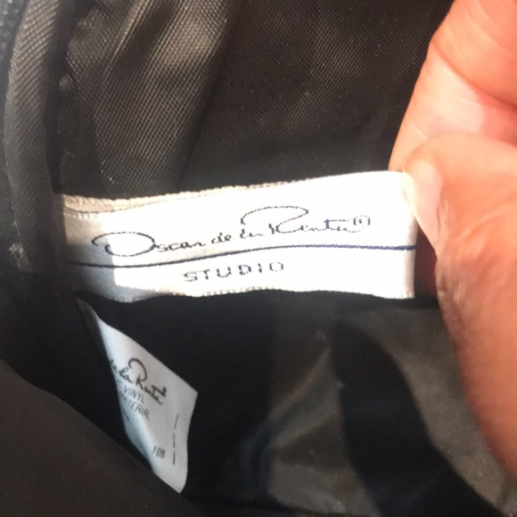 COPY - Oscar de la Renta toiletry bag - Picture 3 of 5